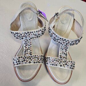 Frye W. Size 8.5 Joy Studded Bone Leather Open Toe T-Strap Platform Good Cond.